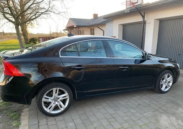 Volvo S60 cena 49000 przebieg: 117000, rok produkcji 2016 z Błaszki małe 106